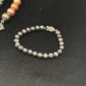 Elegant Silver Pearl Bracelet